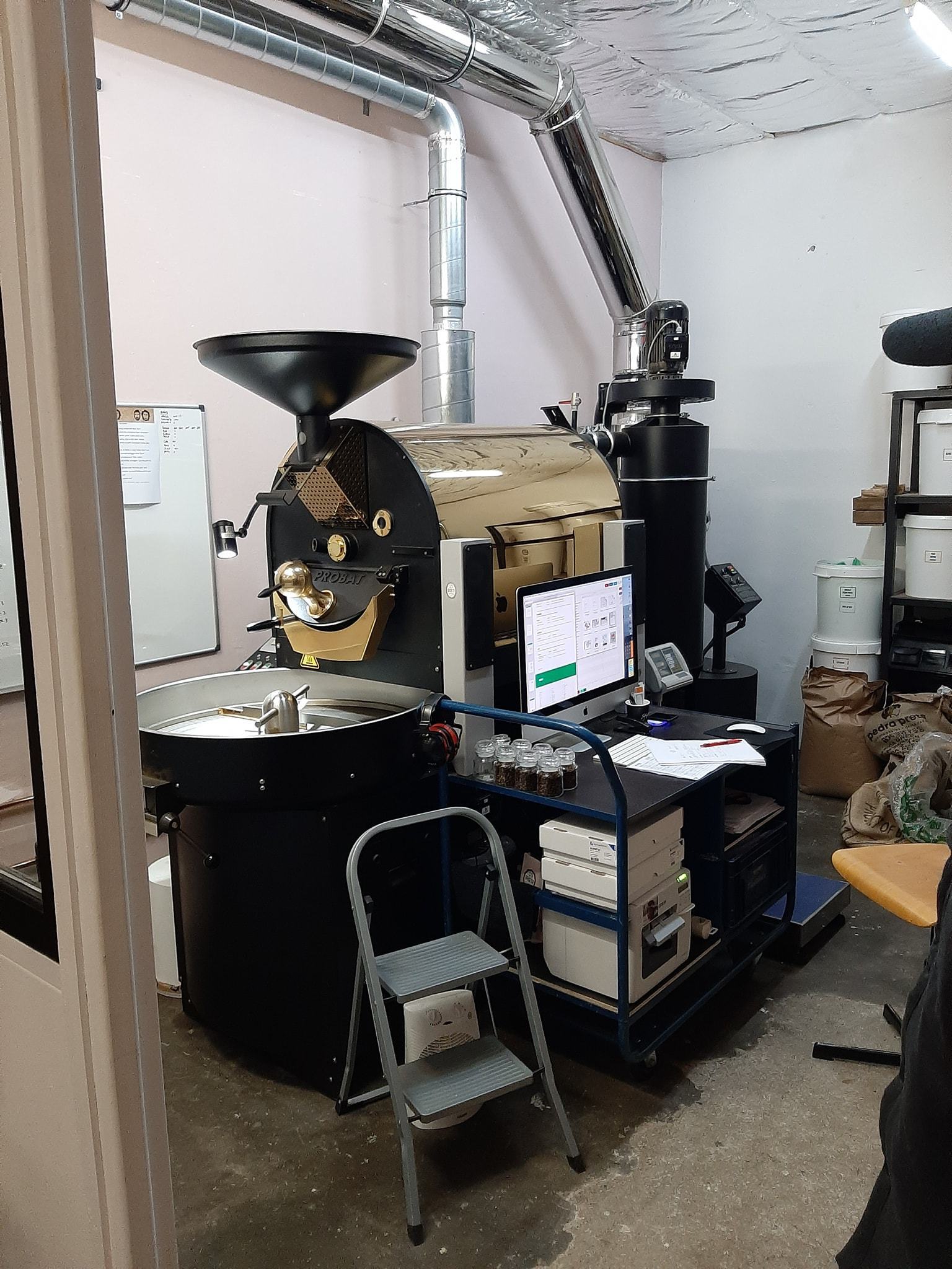 HUNTERS BREW WHOLE BEAN OR GROUND COFFEE BLEND-Coffee-Fairbow-Ground-Fairbow