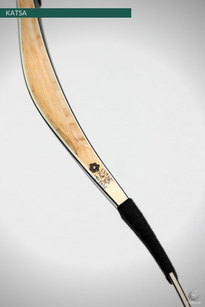 THE KATSA BOW, 23 LBS @ 28 INCH BLACK GLASS WITH BLACK 'N RED NOCKS-Bow-Fairbow-Fairbow